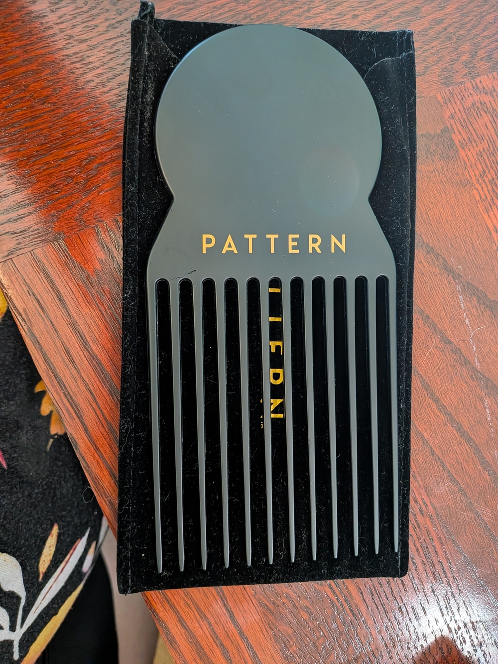 PATTERN Black Afro Pick Hair Comb